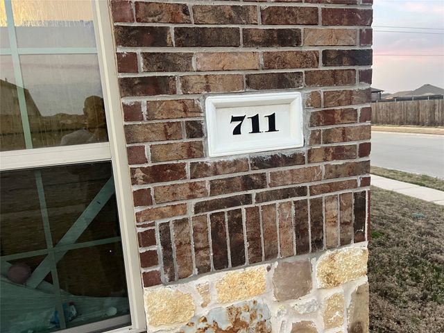 711 Heirloom Lane, Josephine, TX 75189