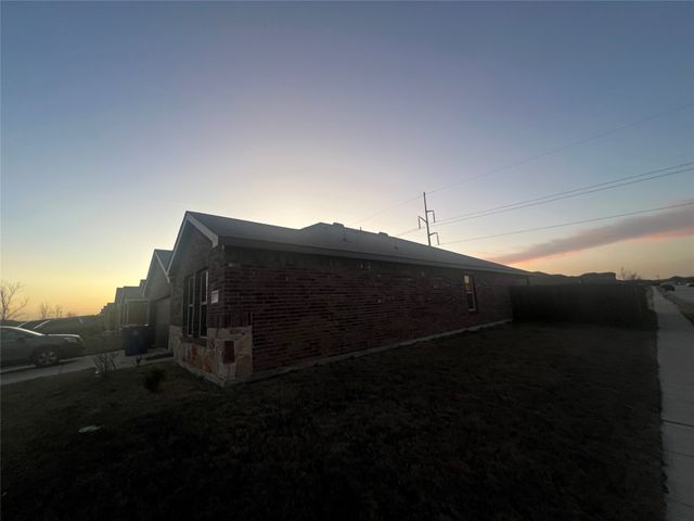 711 Heirloom Lane, Josephine, TX 75189