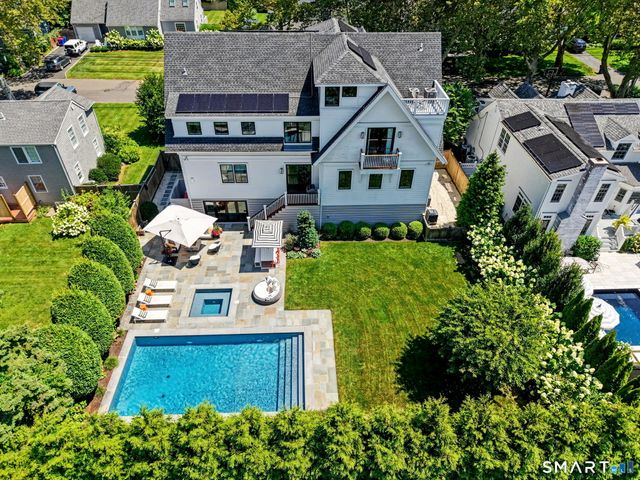 42 Puritan Road, Fairfield, CT 06824