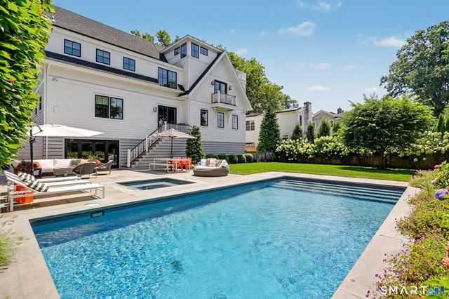 42 Puritan Road, Fairfield, CT 06824