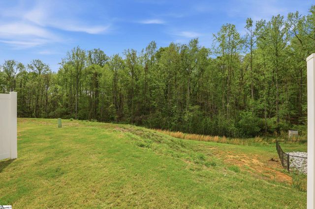 922 Powder Creek Drive, Reidville, SC 29375