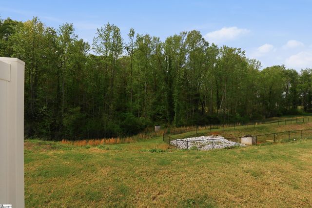 922 Powder Creek Drive, Reidville, SC 29375