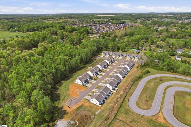 922 Powder Creek Drive, Reidville, SC 29375