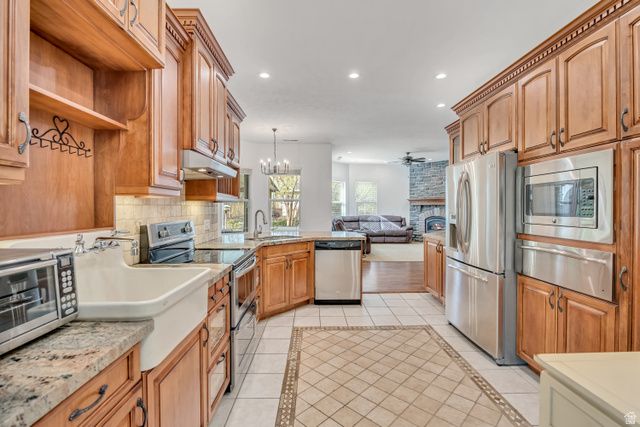 8149 S 2425 E, South Weber, UT 84405