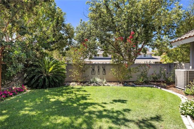 1902 E Avalon, Santa Ana, CA 92705