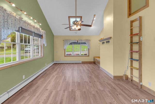 102 Wayne Lane, Meriden, CT 06450