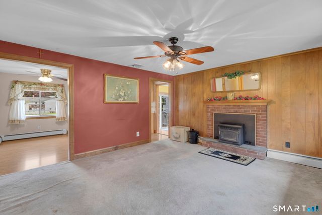 102 Wayne Lane, Meriden, CT 06450