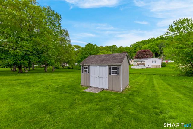 102 Wayne Lane, Meriden, CT 06450
