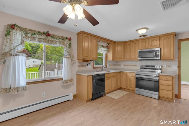 102 Wayne Lane, Meriden, CT 06450