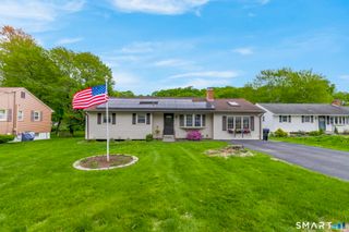 102 Wayne Lane, Meriden, CT 06450