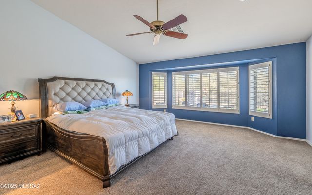 1724 N Oak Hill Lane, Green Valley, AZ 85614