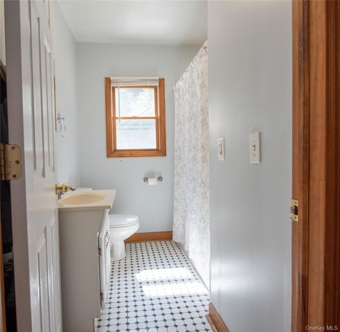 8 Stanley Street, Poughkeepsie, NY 12603