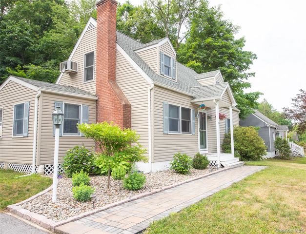 8 Stanley Street, Poughkeepsie, NY 12603