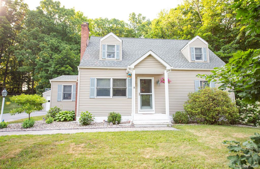 8 Stanley Street, Poughkeepsie, NY 12603