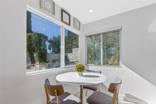 22444 Venido, Woodland Hills, CA 91364