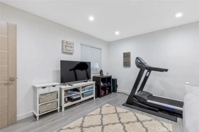 22444 Venido, Woodland Hills, CA 91364