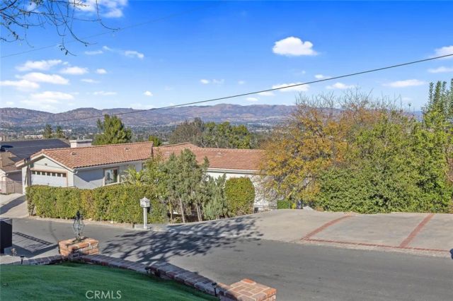 22444 Venido, Woodland Hills, CA 91364