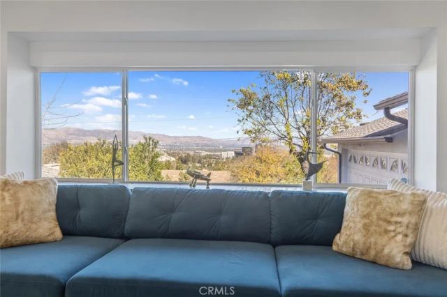 22444 Venido, Woodland Hills, CA 91364