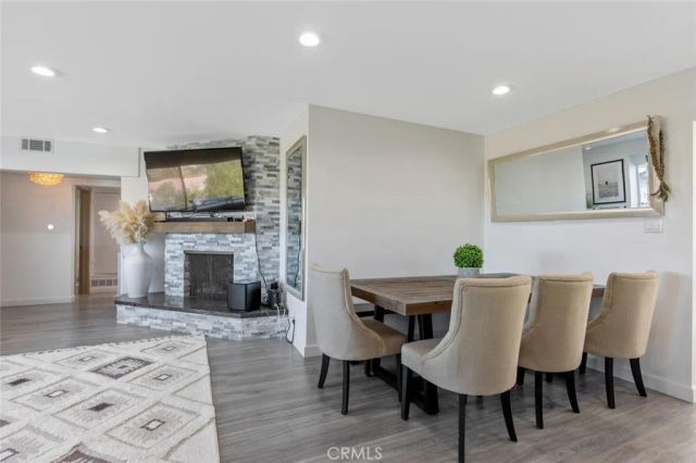 22444 Venido, Woodland Hills, CA 91364