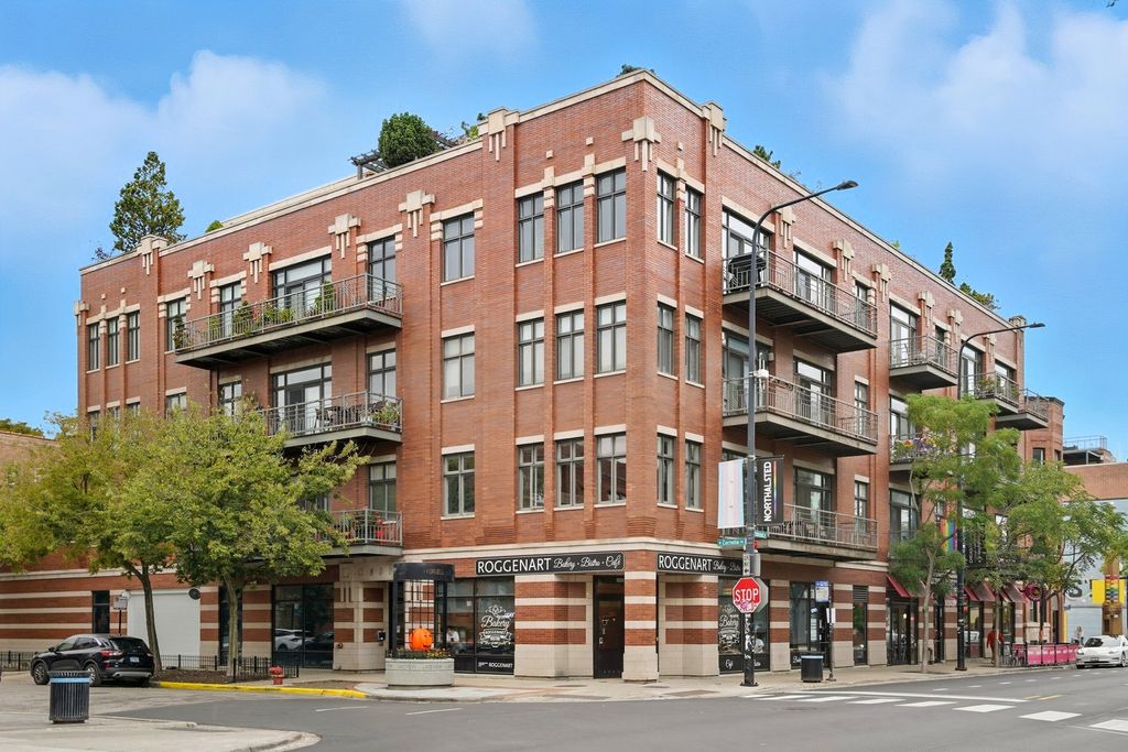 800 W Cornelia Avenue 307, Chicago, IL 60657