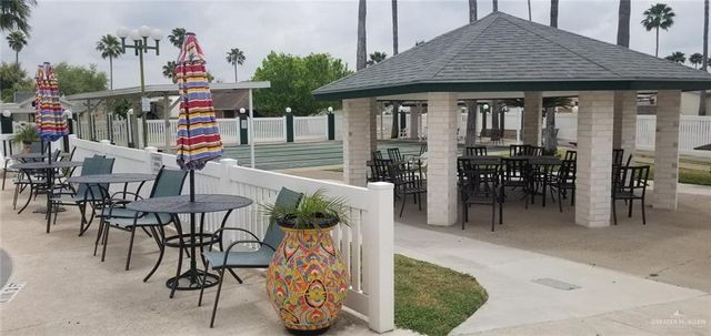 2305 Bobolink W Circle, Palmview, TX 78572