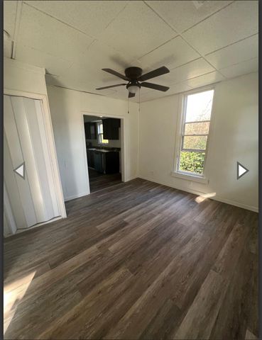 2551 West Grand Street, Springfield, MO 65802