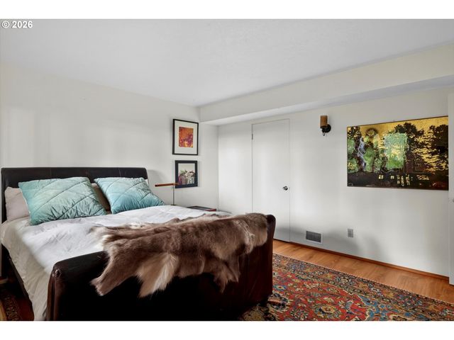 3340 Sw FAIRMOUNT Blvd, Portland, OR 97239