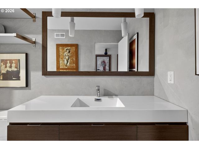 3340 Sw FAIRMOUNT Blvd, Portland, OR 97239