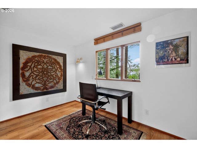 3340 Sw FAIRMOUNT Blvd, Portland, OR 97239