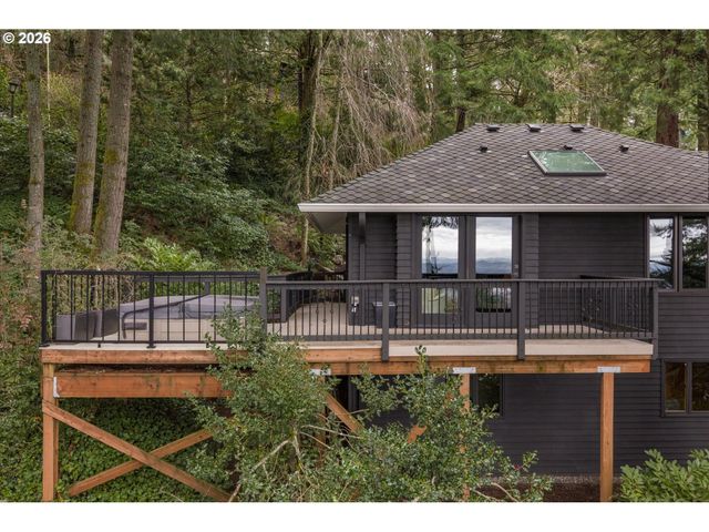 3340 Sw FAIRMOUNT Blvd, Portland, OR 97239