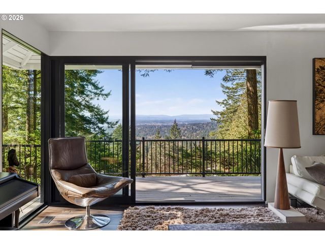 3340 Sw FAIRMOUNT Blvd, Portland, OR 97239