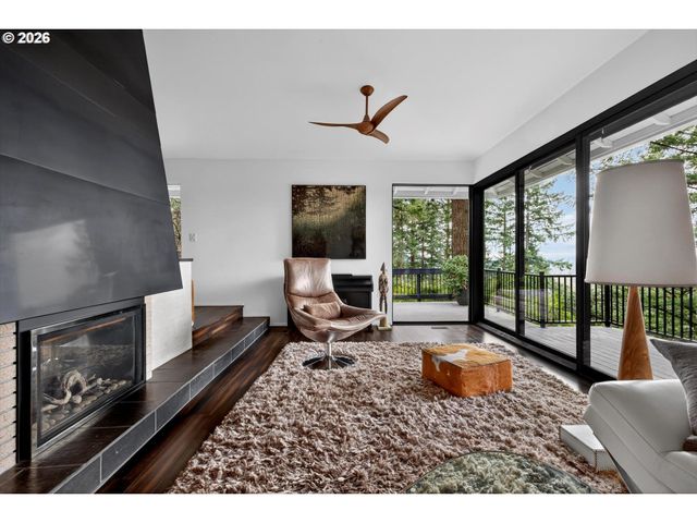 3340 Sw FAIRMOUNT Blvd, Portland, OR 97239