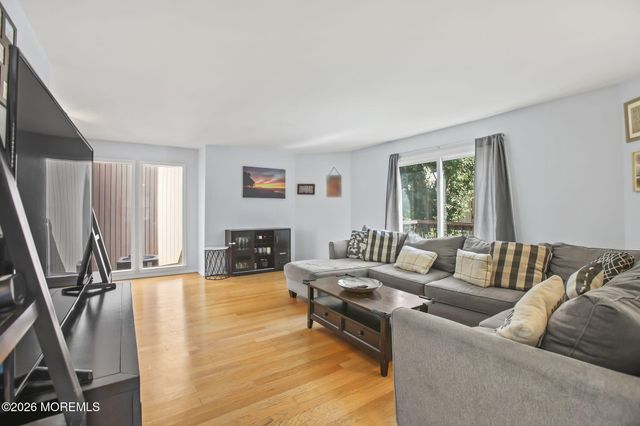 242 Silver Lane, Old Bridge, NJ 08857