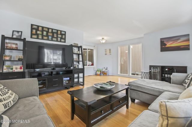 242 Silver Lane, Old Bridge, NJ 08857