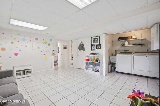 242 Silver Lane, Old Bridge, NJ 08857