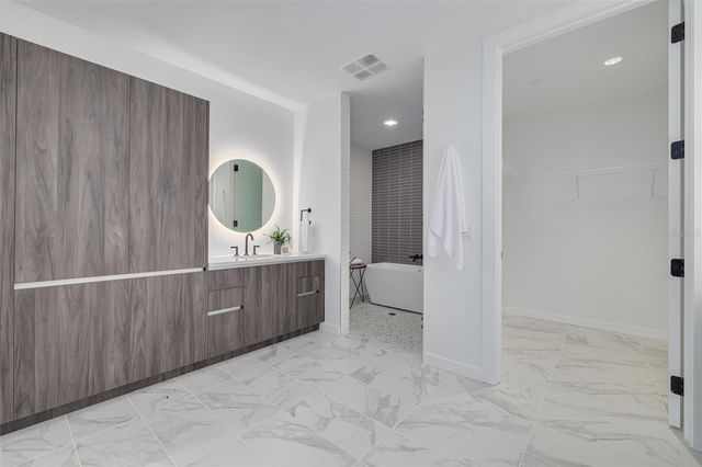 777 3RD AVENUE N 1104, St Petersburg, FL 33701