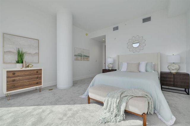 777 3RD AVENUE N 1104, St Petersburg, FL 33701