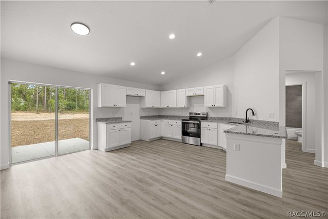 22433 SW Rainbow Lakes Boulevard, Dunnellon, FL 34431