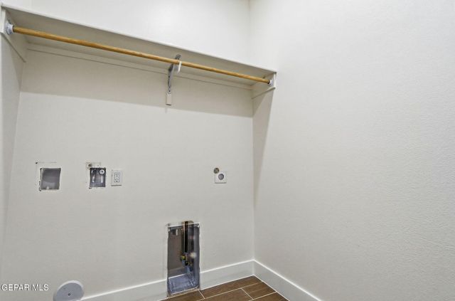 1376 Syrian Desert Drive, Chaparral, NM 88081