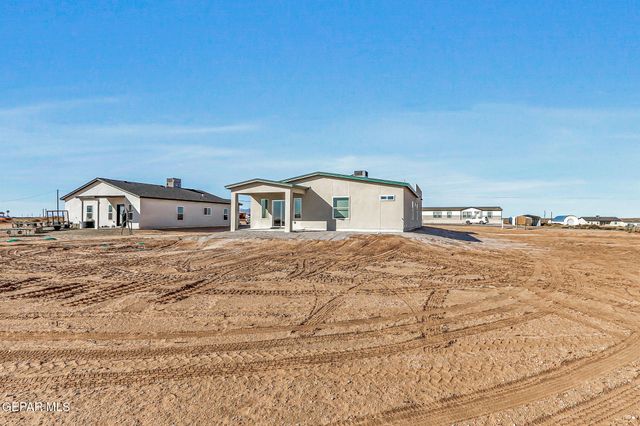 1376 Syrian Desert Drive, Chaparral, NM 88081