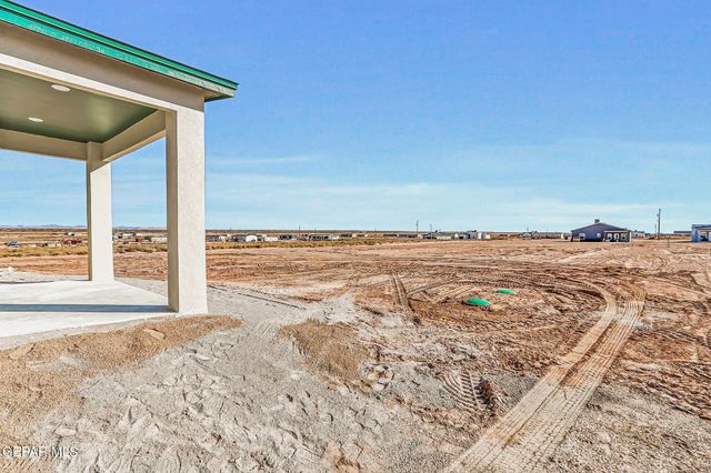 1376 Syrian Desert Drive, Chaparral, NM 88081