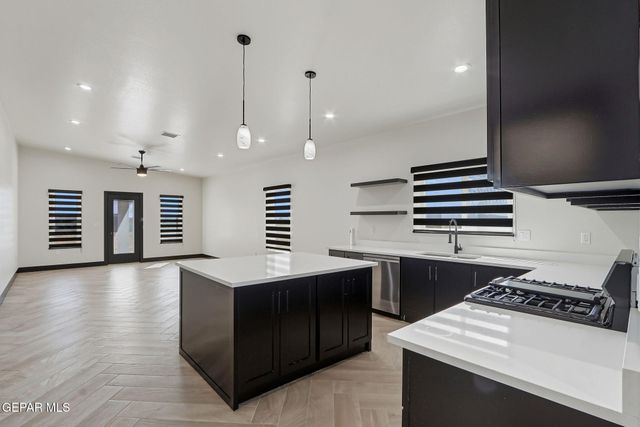 1376 Syrian Desert Drive, Chaparral, NM 88081