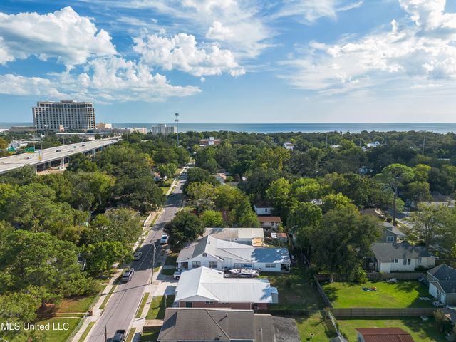 251 Santini Street, Biloxi, MS 39530
