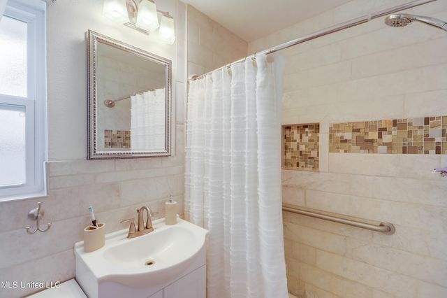 251 Santini Street, Biloxi, MS 39530