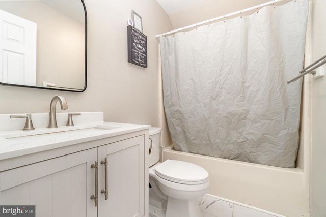 100 BRAMBLEWOOD LN, Lewisberry, PA 17339