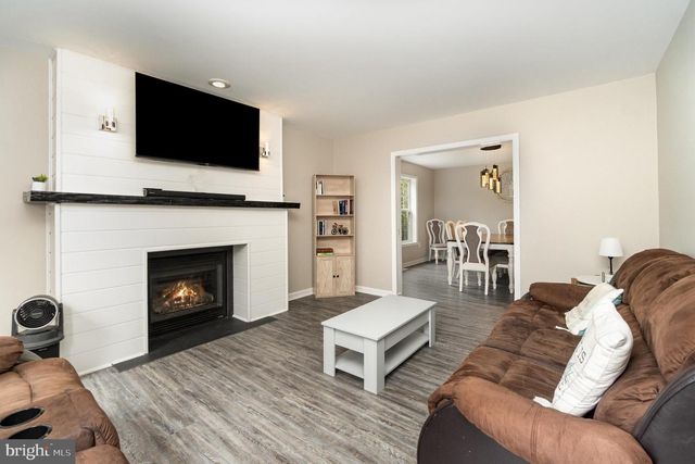 100 BRAMBLEWOOD LN, Lewisberry, PA 17339