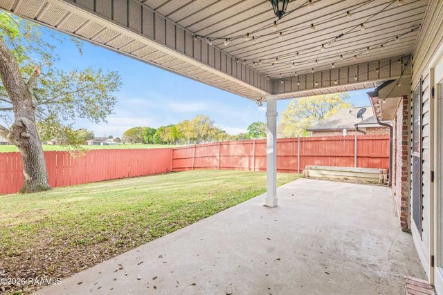 129 Harvest Pointe Circle, Lafayette, LA 70506