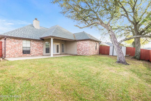 129 Harvest Pointe Circle, Lafayette, LA 70506