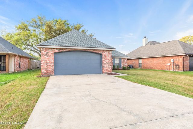 129 Harvest Pointe Circle, Lafayette, LA 70506