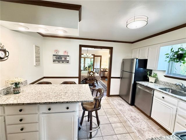 5114 Mcannulty Rd, Baldwin Boro, PA 15236